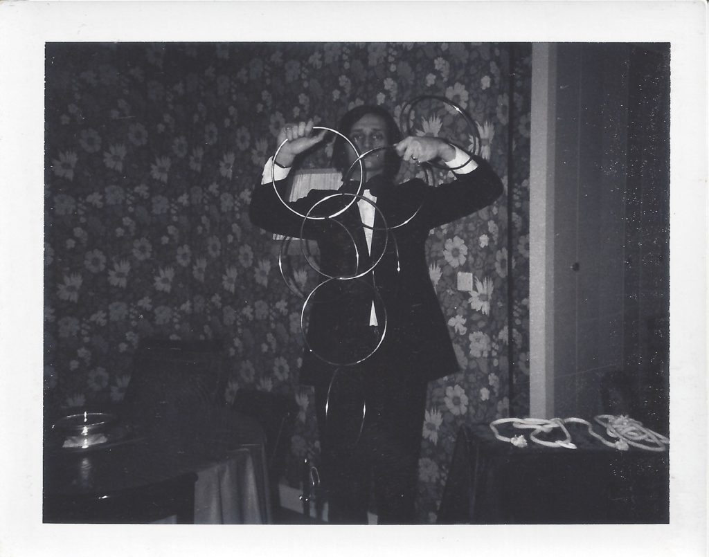 Dominique Duvivier les anneaux chinois fin annees 70